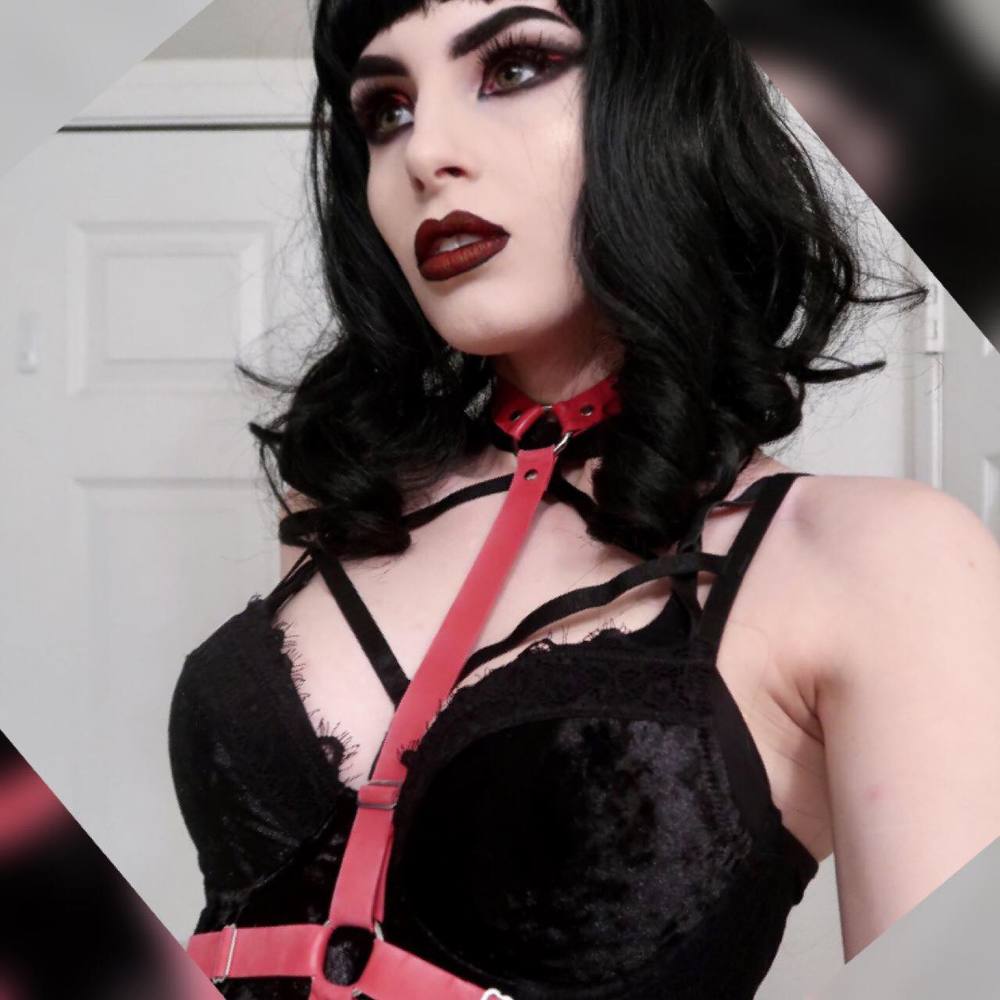 Meet your Posher, Juliette